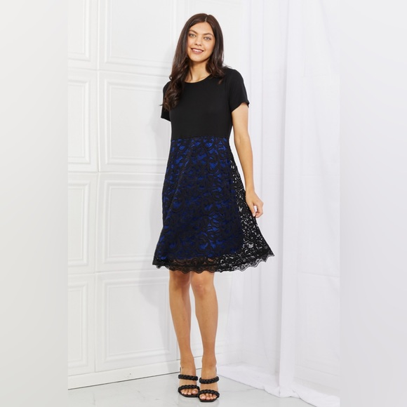 Yelete Full Size Contrasting Lace Midi Dress - Picture 5 of 12